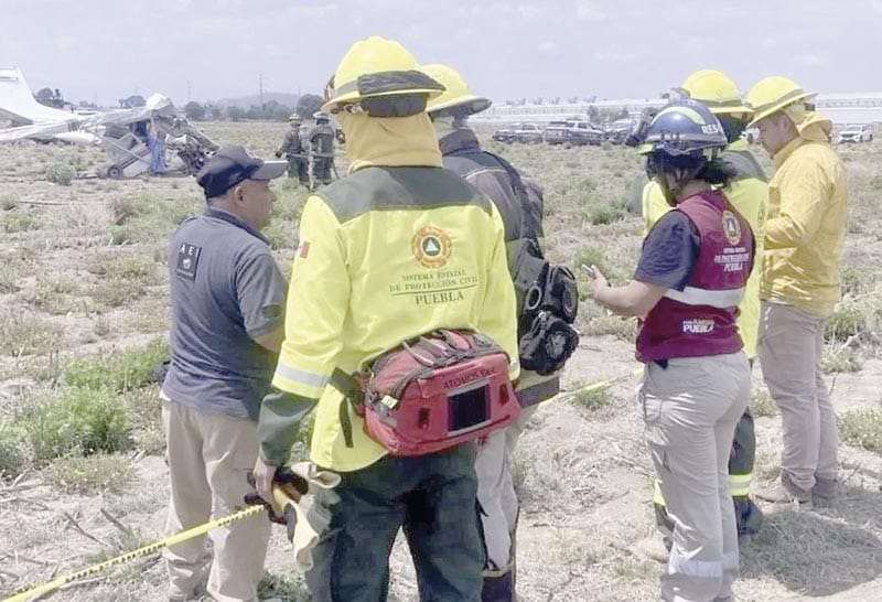 ¡SE DESPLOMA AERONAVE EN PUEBLA; MUEREN 4!