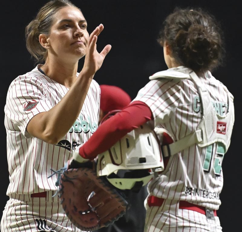 ¡DIABLOS PEGA PRIMERO! - SOFTBOL FEMENIL