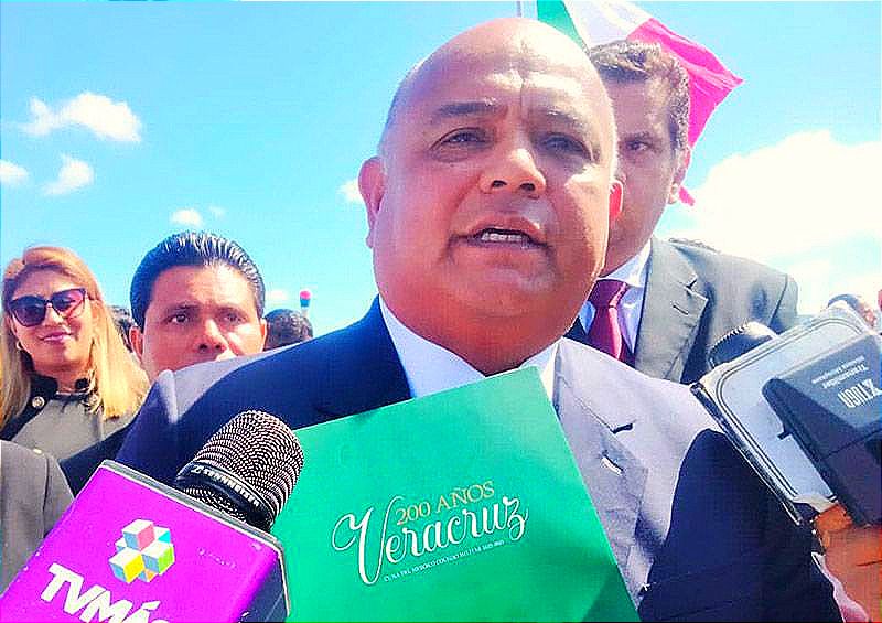 ¡PATROCINIO SACARÁ OTRO LIBRO! -Pero que Sólo Escribirá el Prólogo