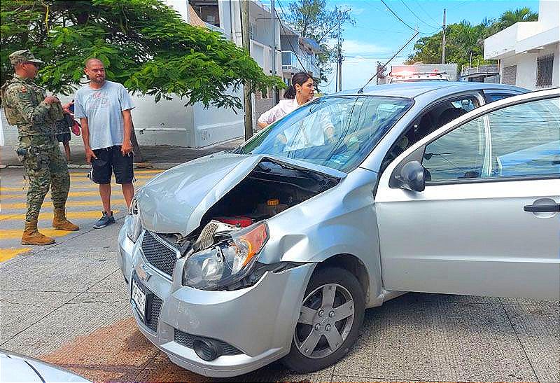 ¡HERIDAS EN UN ENCONTRONAZO! -*COLISIONAN EN XICOTÉNCATL Y DOBLADO