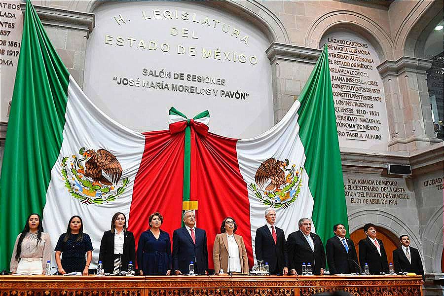 SALE ATLACOMULCO, ENTRA MORENA! -Protesta Delfina como Gobernadora del Edo. de México
