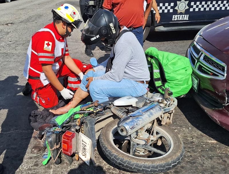 ¡CONDUCTORA MANDA A MOTORIZADO AL HOSPITAL!