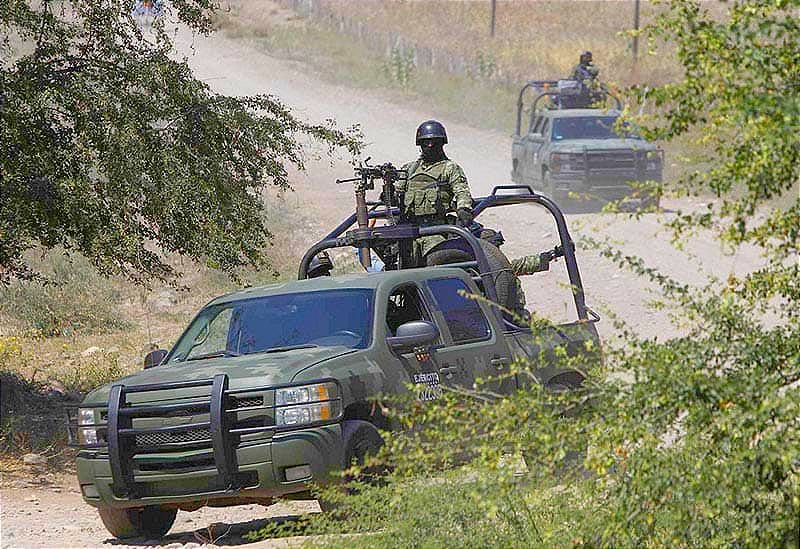 ¡SEIS MUERTOS DEJA UN TIROTEO ENTRE ELEMENTOS DEL NARCO!