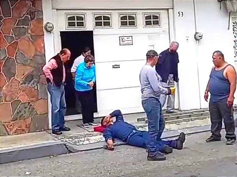 ¡TRABAJADOR DE GASERA LESIONADO AL CAER DE LA ESCALERA!
