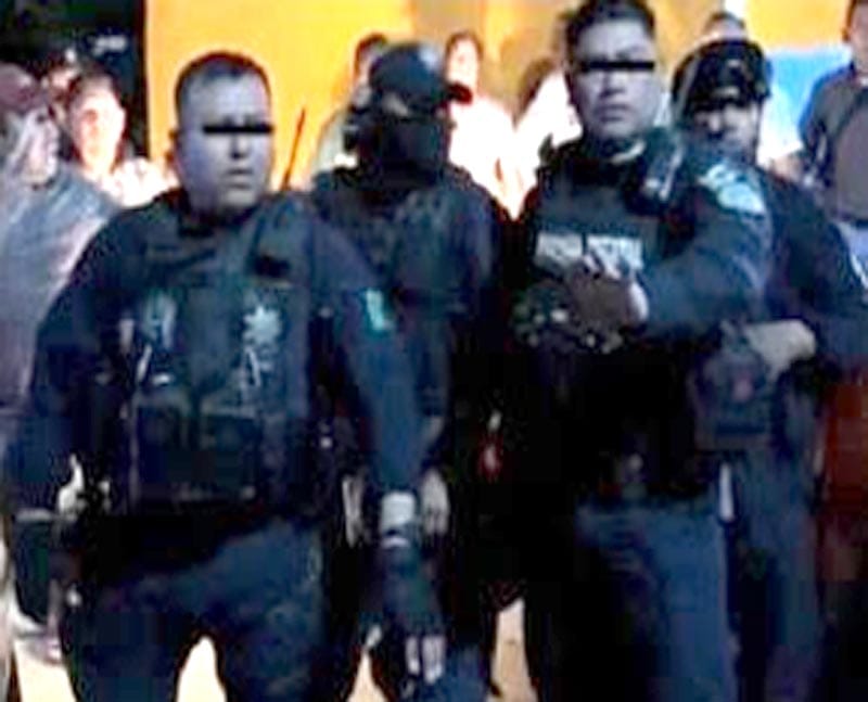 ¡“...ASESINOS DISFRAZADOS DE POLICÍAS ME LO QUITARON...”!