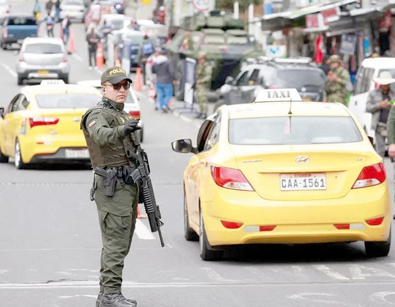 ¡ECUADOR ADVIERTE A SOLDADOS POR POSIBLE ENVENENAMIENTO EN LA COMIDA DONADA!
