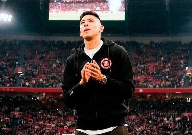 ¡RECIBE EDSON ÁLVAREZ HOMENAJE EN ÁMSTERDAM! - DONDE JUGÓ CUATRO TEMPORADAS Y GANÓ CUATRO TÍTULOS