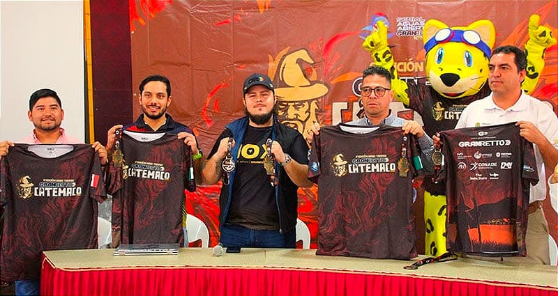 ¡PRESENTARON EN CATEMACO SELECTIVO AGUAS ABIERTAS!