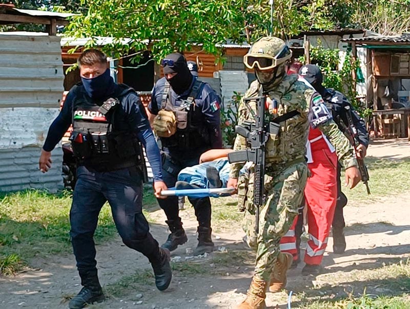 ¡CRIMEN EN LA RESERVA TARIMOYA! *Llegó hasta el domicilio del carpintero y su papá que trabaja como albañil después de reclamarles sacó una pistola y les disparó a quemarropa