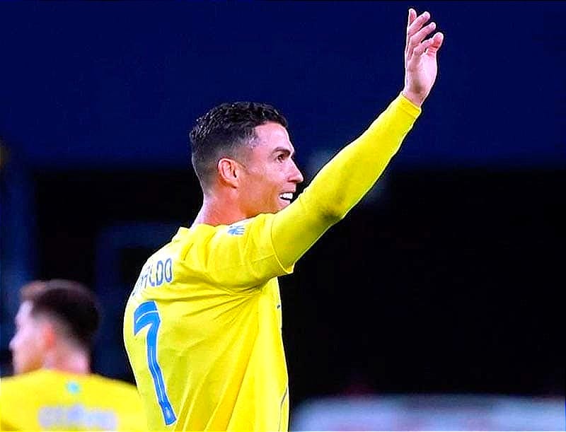 CRISTIANO RONALDO SIGUE IMPARABLE EN EL FUTBOL DE ARABIA SAUDITA!