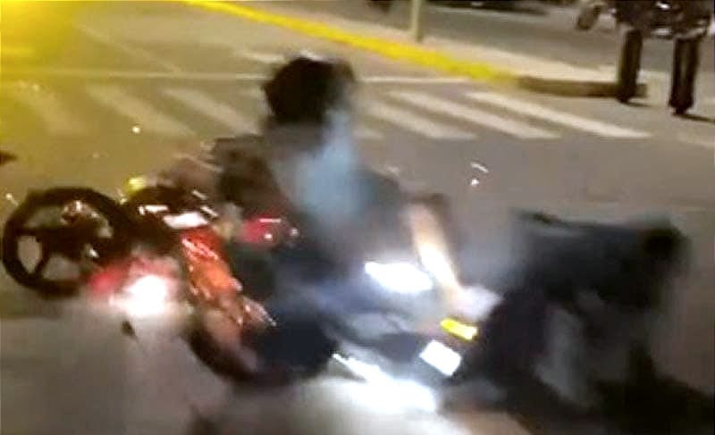 ¡10 HERIDOS EN 7 CHOQUES DE MOTOS! - *Y Eso Solamente en Ocho horas...