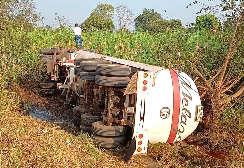 ¡SALIÓ VOLANDO LA MELAZA! - EN LA CÓRDOBA-VERACRUZ