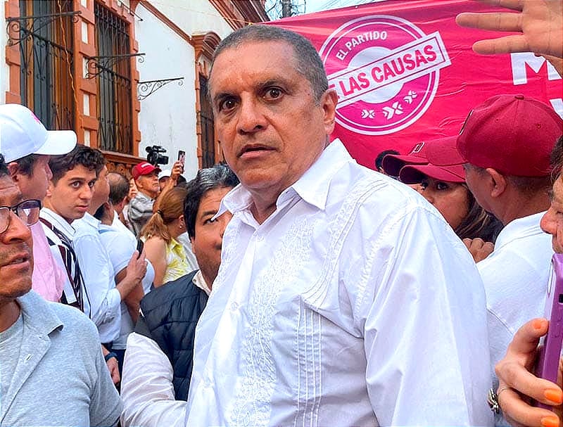 ¡SE PLACEA EL “MARIDO INCÓMODO”!