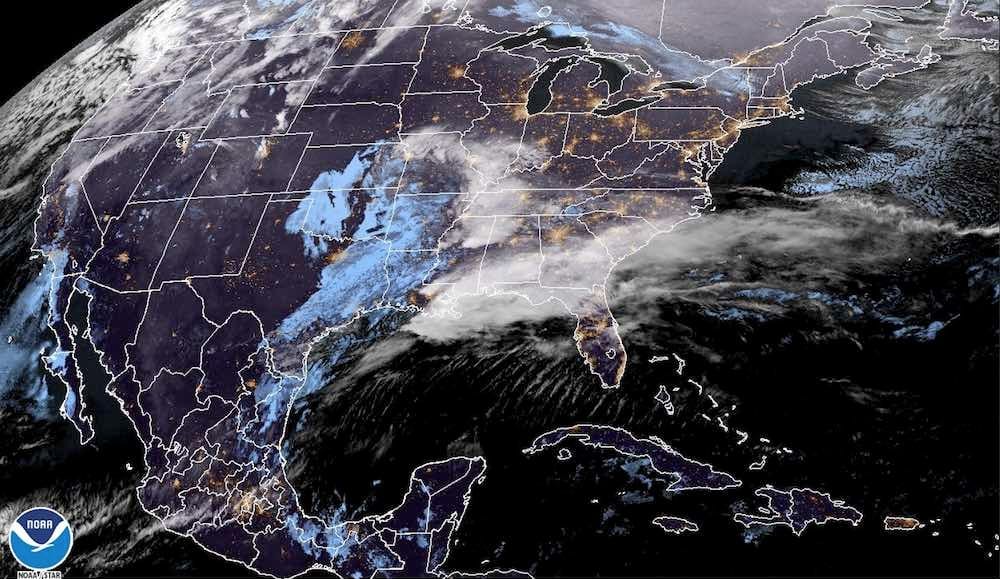 >SOPLA DEL NORESTE CON RACHITAS<