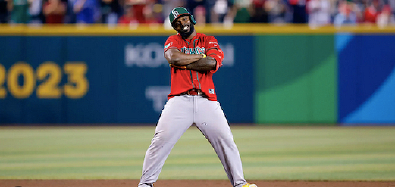 ¡CONECTA RANDY AROZARENA SU PRIMER JONRÓN DEL AÑO!