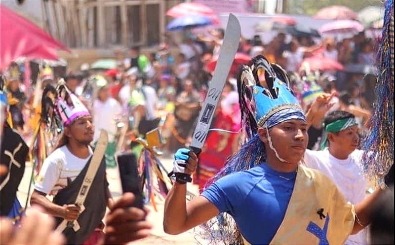 ¡LOS AGARRAN A PLANAZOS! - *Para que se Arrepientan de sus Pecados