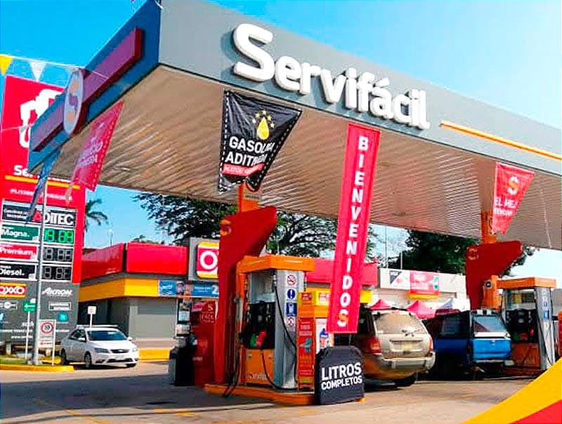 ¡APARECEN GASOLINERAS DE EMPRESARIO QUE LE VENDIÓ DEPARTAMENTO A NAHLE!