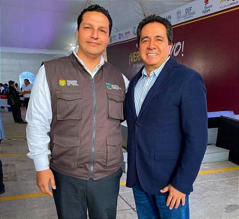 ¡RENUNCIAN A FELIPE! - *Hace Poco iba Hasta de Candidato, Admirador de AMLO, Cuate de Cui, Cercano a Eleazar