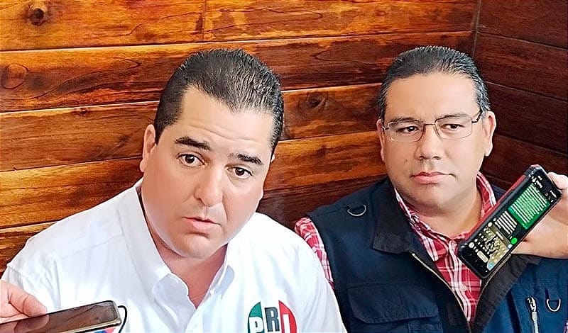 ¡PRI VS. BIENESTAR! - *Andan entregando a-pollo