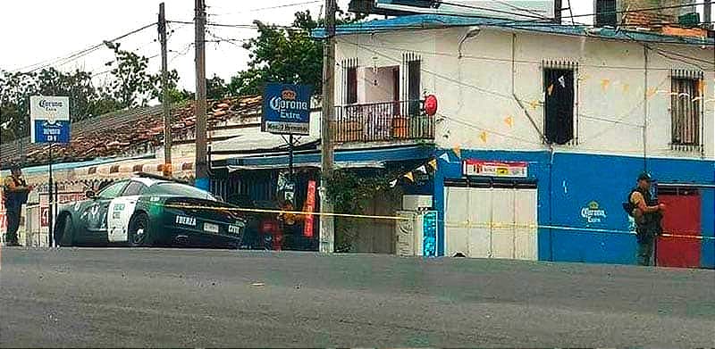 ¡CRIMEN EN PUENTE NACIONAL! - *LO MATAN FRENTE A UNA CANTINA