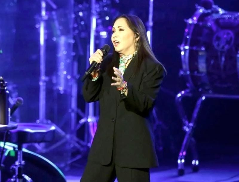 ¡HOSPITALIZAN A ANA GABRIEL POR INFLUENZA; POSPONE SHOW!