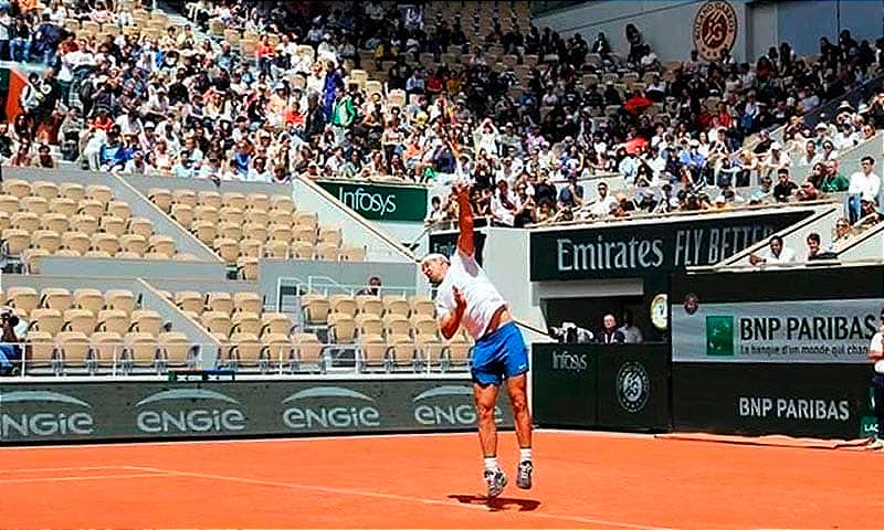 ¡NADAL REÚNE A MILES EN LA PRÁCTICA!