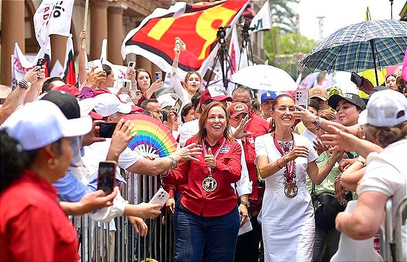 ¡CLAUDIA Y NAHLE DAN EL CERROJAZO!