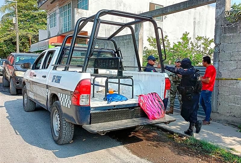 ¡ENCUENTRA A SU ESPOSA SIN VIDA EN UN LOTE BALDÍO DE LAS AMAPOLAS II!