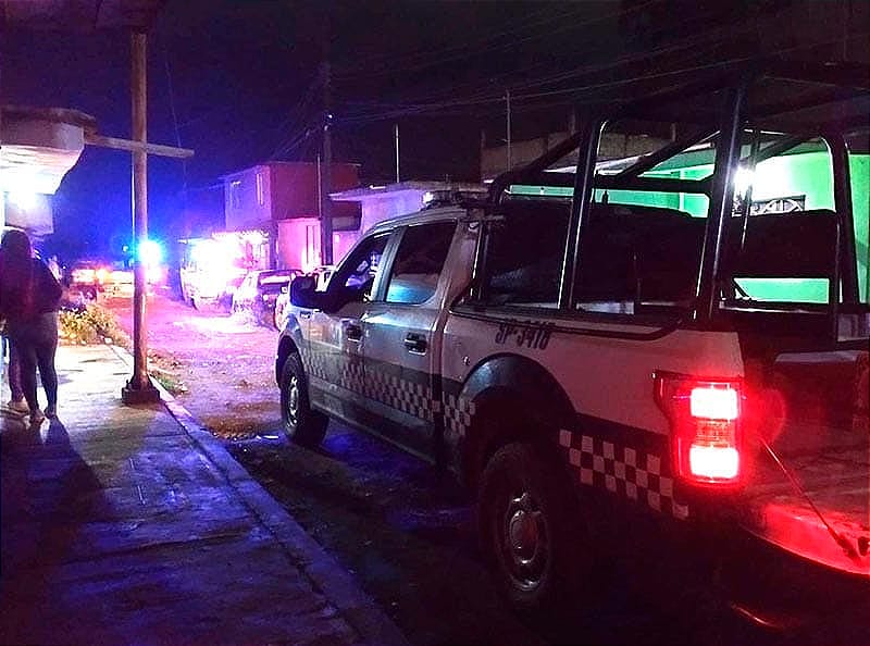 ¡EN EL PECHO Y EN LA CABEZA! - *LO INTERCEPTAN PISTOLEROS EN UNA MOTO