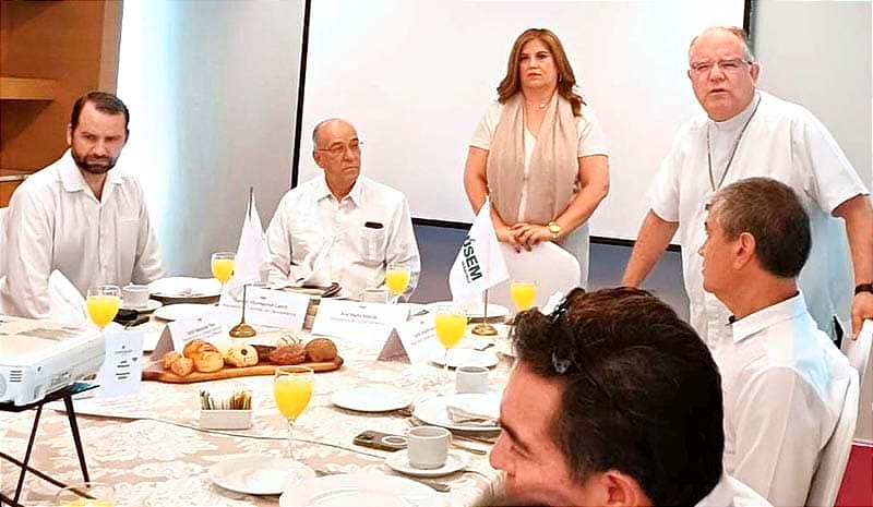 ¡CUMBRE DE EMPRESARIOS DE LA USEM!