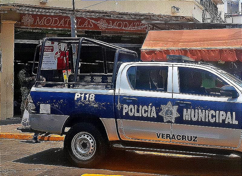 ¡ROBAN MODATELAS! - OTRO ATRACO EN LA ZONA DE MERCADOS