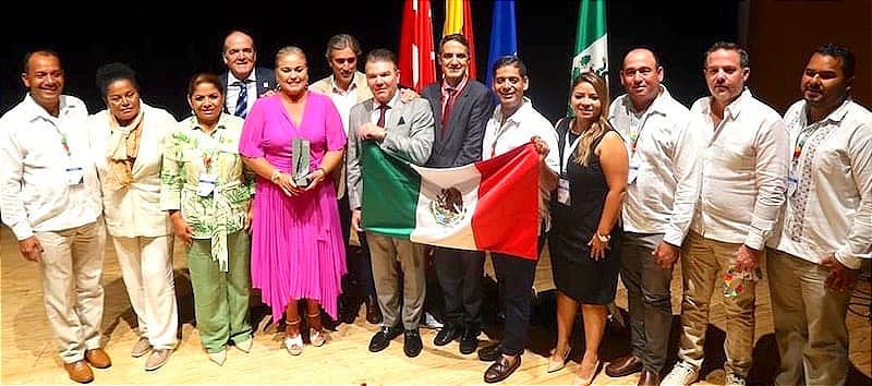 ¡LE DAN LA “ESCOBA DE PLATA” A ALVARADO! - XIX Edición del Concurso