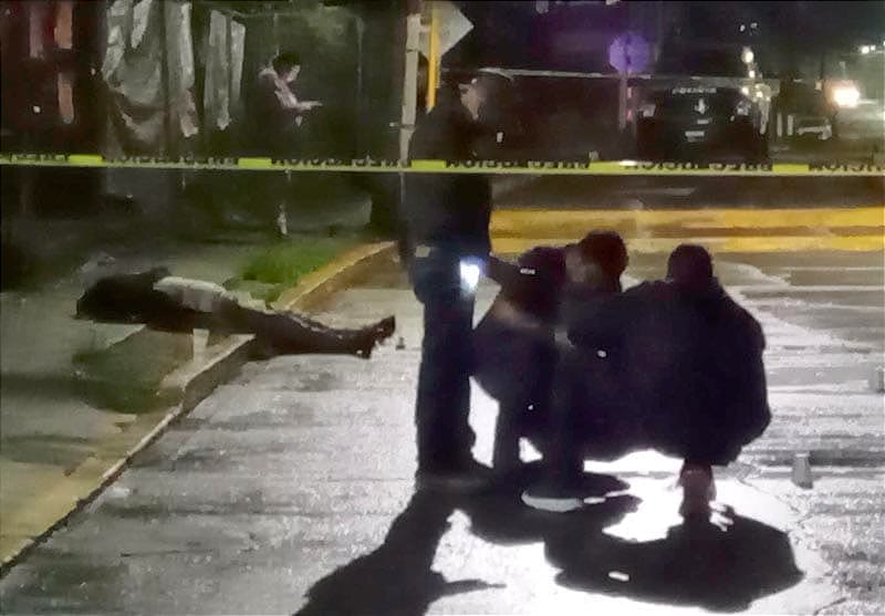 ¡EJECUTADO EN LA TAQUERIA! - UNA MUJER ESTA HERIDA