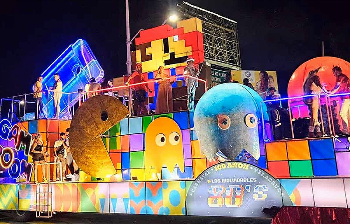 ¡100 AÑOTES! - QUE DESFILÓN...