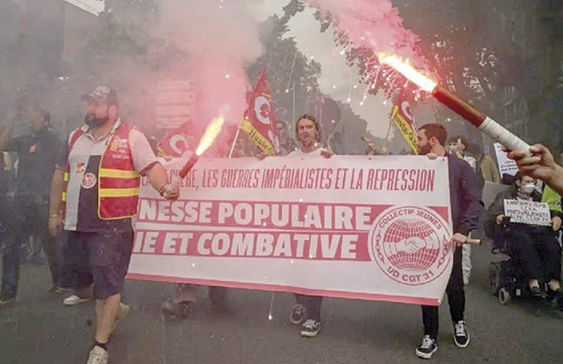 ¡SE MANIFIESTAN DECENAS DE MILES DE FRANCESES CONTRA EXTREMA DERECHA!