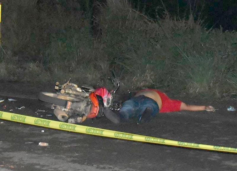 ¡PIERDE LA VIDA EN LA CARRETERA! - INVESTIGAN SI FUE GOLPEADO POR OTRO VEHÍCULO