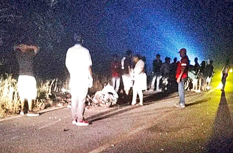 ¡MOTORIZADO CHOCA CON VACA Y SE VA AL CIELO!