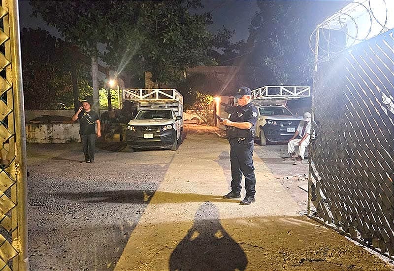 ¡EMPISTOLADOS ROBAN RETROEXCAVADORA DE GRUPO MAS EN CHIVERÍA!