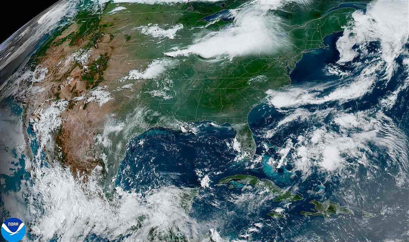 ¡ACTIVO EL MAR CARIBE CON LAS ONDAS DEL ESTE! - *NO SE DESCARTA OTRO DISTURBIO EN EL GOLFO, A FIN DE MES.