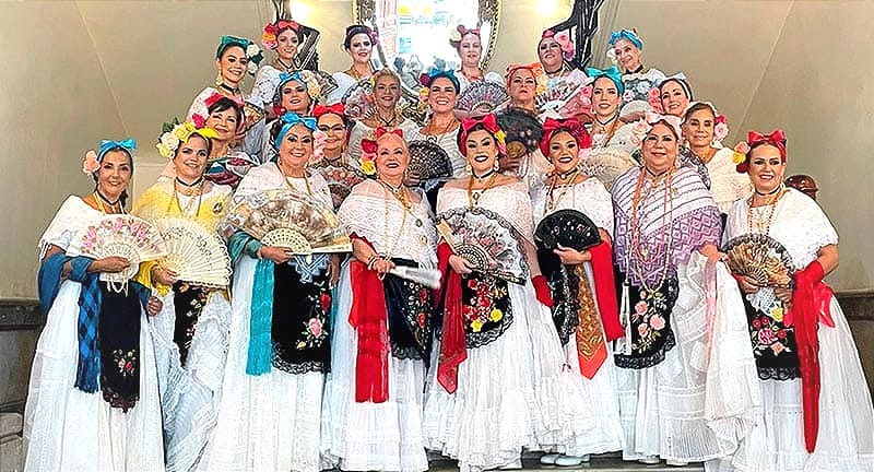 REUNIÓN DE REINAS! - 100 AÑOS DE CARNAVAL EN EL CASINO ESPAÑOL