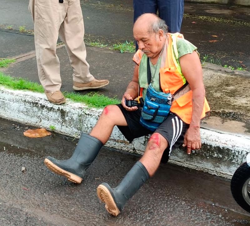 ¡CAMIONETÓN IMPACTÓ A MOTOCICLISTA!