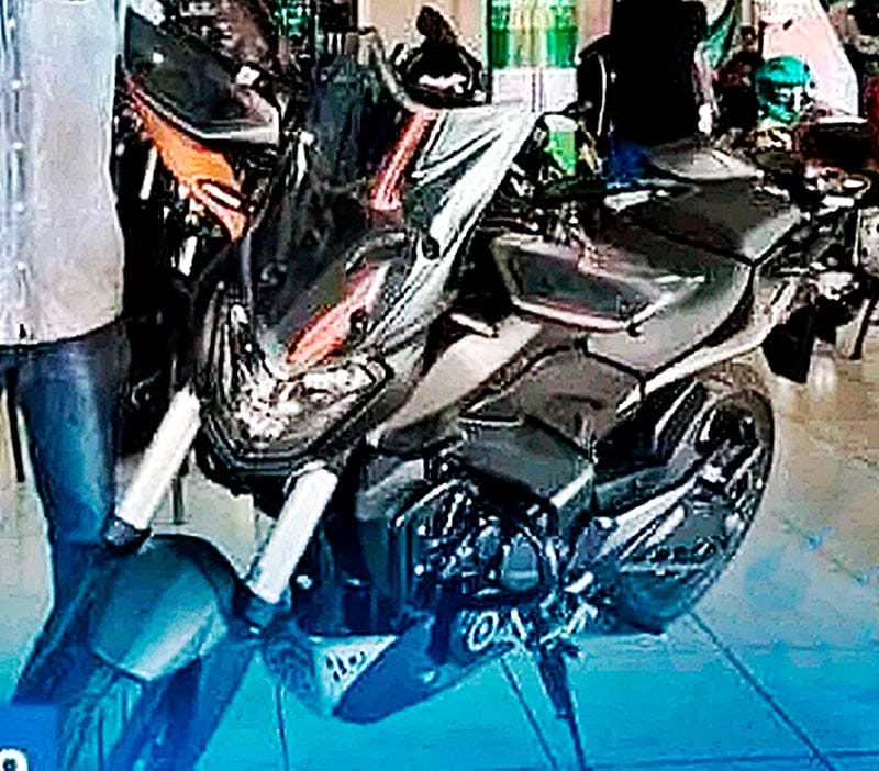 ¡EMPISTOLADOS MOTORIZADOS ASALTAN A FAMILIA EN LA CARRETERA! - CÓRDOBA-CUICHAPA