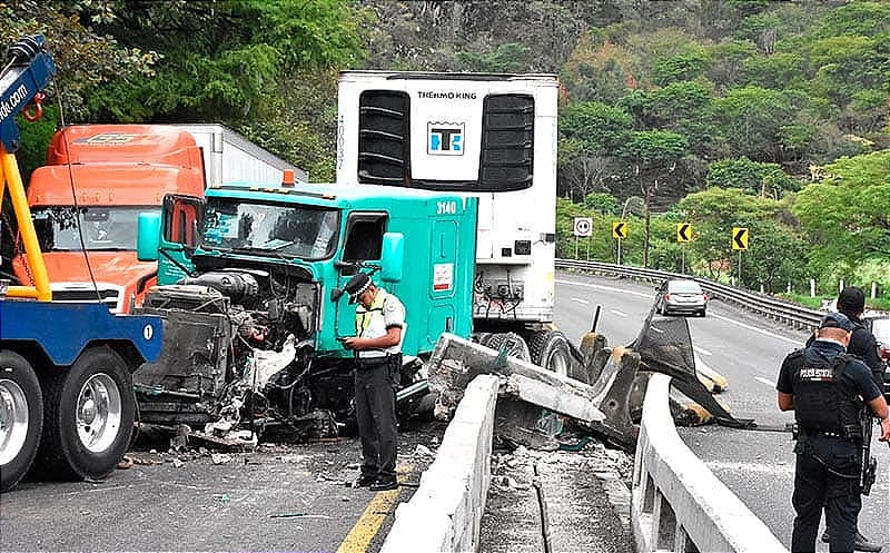 ¡CHOQUE DE MONSTRUOS! - Ciudad Mendoza-Orizaba