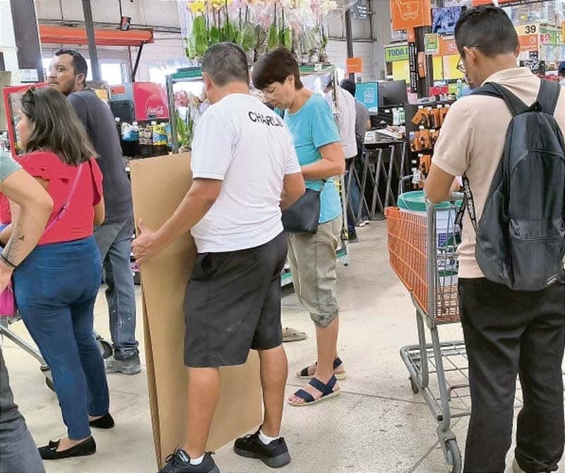 ¡“BERYL” ACECHA Y Q. ROO SE BLINDA! - AGUAS