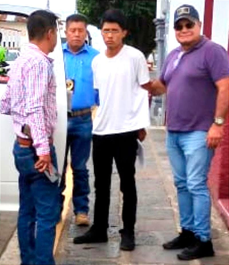 ¡DETIENEN A FEMINICIDA QUE MATÓ A SU VÍCTIMA A TUBAZOS!