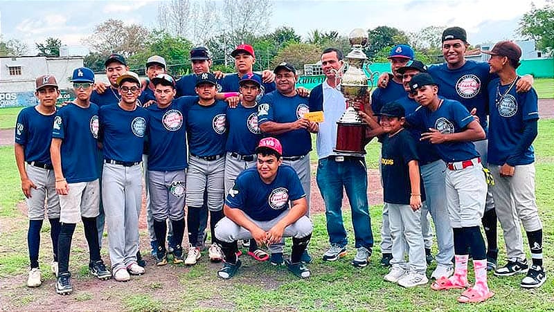 ¡NOVATOS VERACRUZANOS CAMPEÓNES EN LA CATEGORÍA SUB 18 DE LA LVB! - *En tres juegos gana a Carrizal