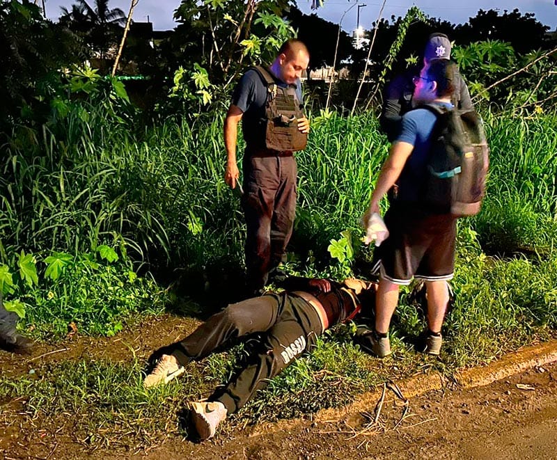 ¡CAFRE EMBISTE A JOVEN MUJER MOTOCICLISTA! - CARRETERA VERACRUZ-XALAPA