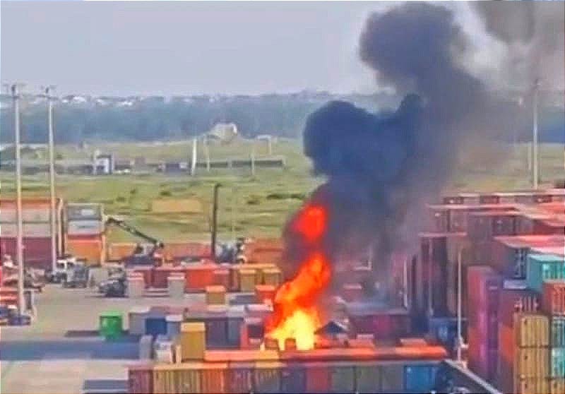 ¡“PRODUCTOS QUÍMICOS”! - *NA'MÁS *FUERON 20 LOS CONTENEDORES