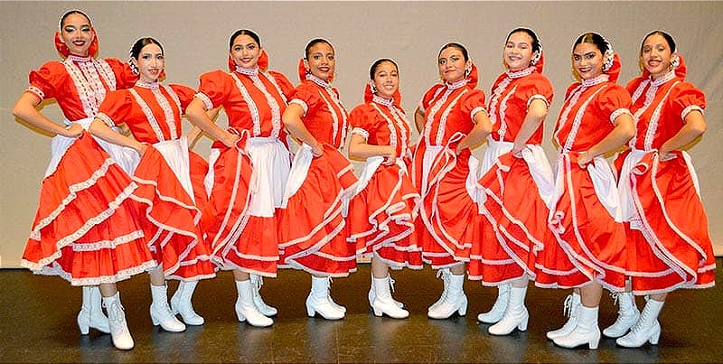 FOLKLORE, JUVENTUD Y TALENTO ENMARCAN LOS “COLORES DE MÉXICO”