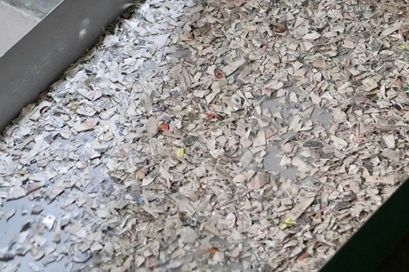 ¡DESTRUYE INE 105 MIL CREDENCIALES!